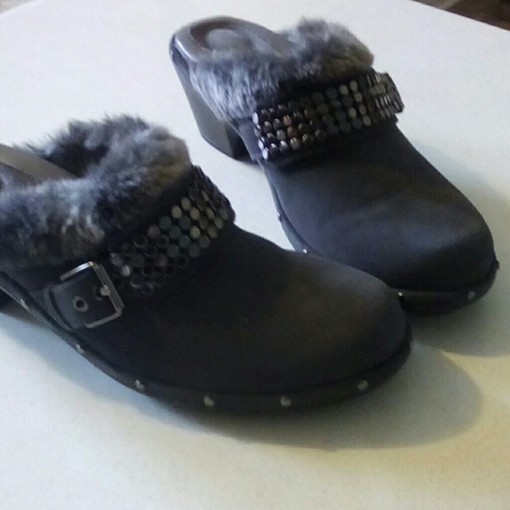 Soft Walk suede fur lined clogs